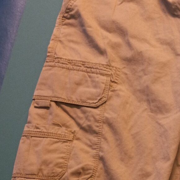 NWT Izod Laundered Men's Large Cargo Shorts - Picture 5 of 5